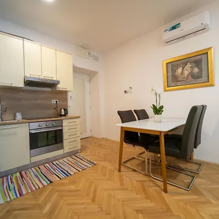 Lägenhet Four Seasons *