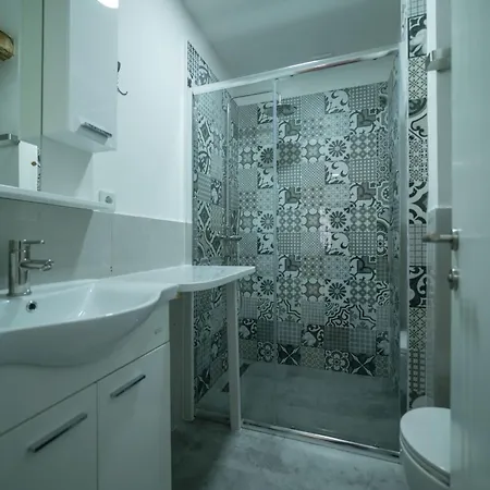 Four Seasons Lägenhet *