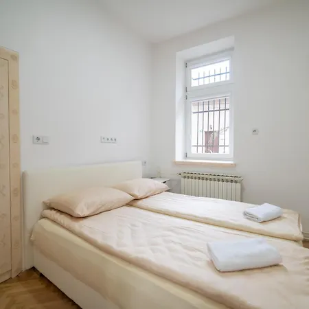 Lägenhet Four Seasons *