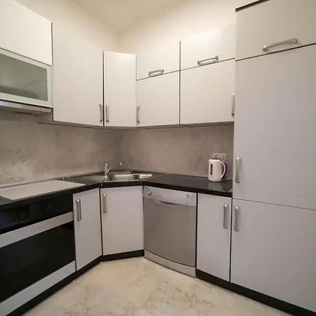 Lägenhet Four Seasons *