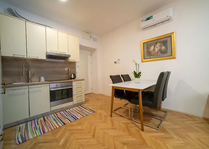 Apartment Four Seasons *