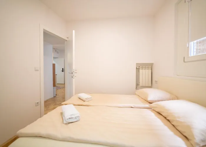 Apartment Four Seasons