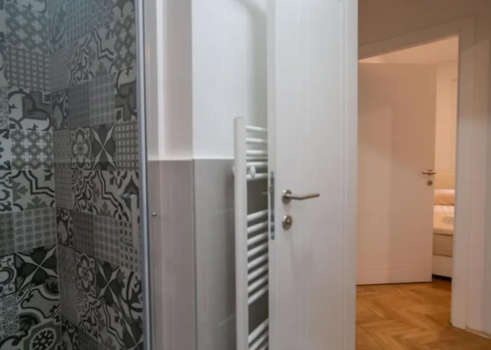 Apartment Four Seasons