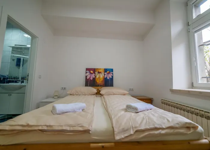 Four Seasons Apartment