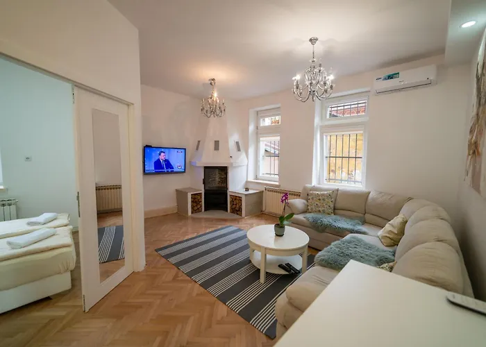 Four Seasons Διαμέρισμα